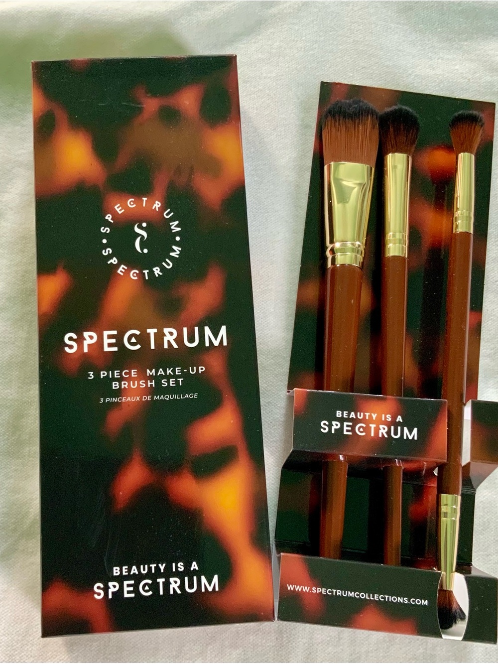 3-Piece Makeup Brush Set - Brown Handles with Gold Ferrules